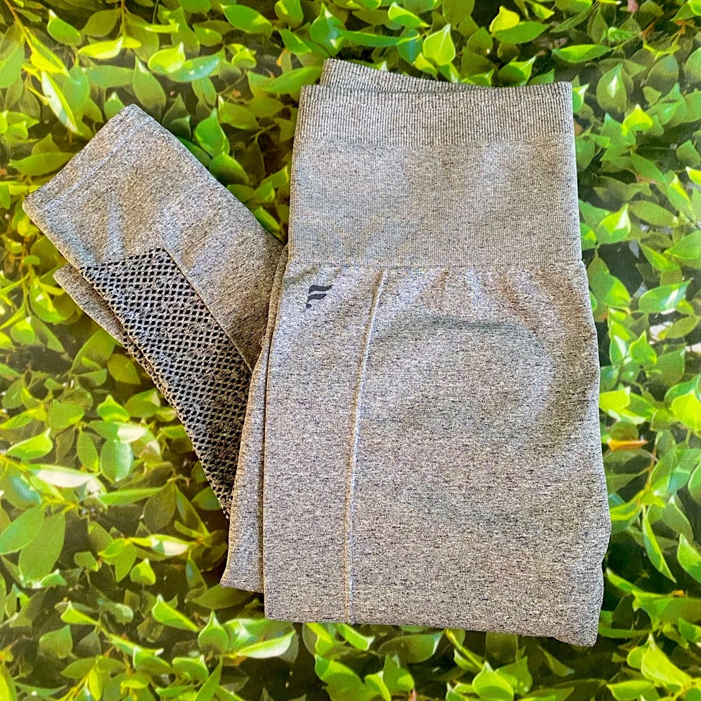 🚨LAST CALL🚨Fabletics XSmall Heather Gray Athletic Leggings